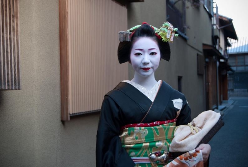 geisha girl bbc documentary